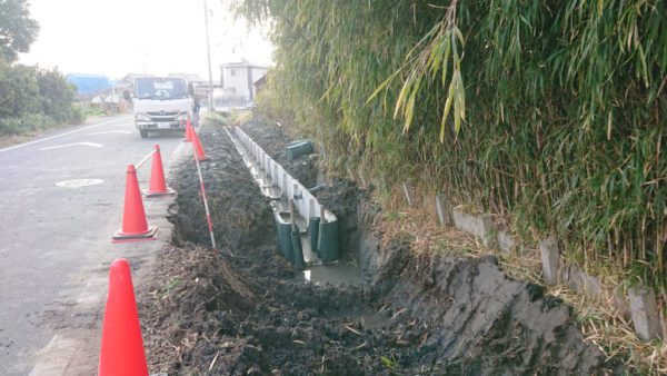 愛西市アーム水路工事